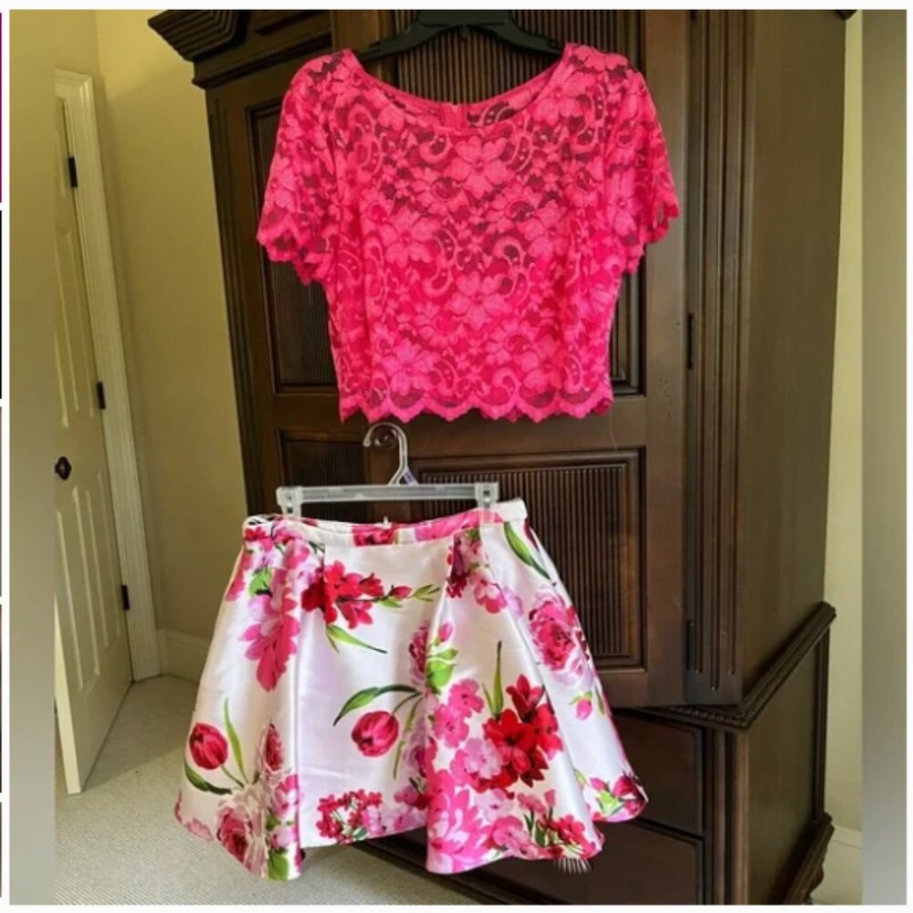 B. Darlin 2 Piece Floral Pink White Skirt and Top Formal Homecoming  Prom